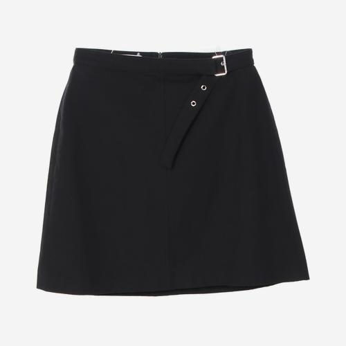 에잇세컨즈 미니스커트