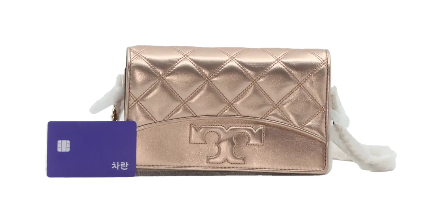 토리버치 숄더백 뒷면 2