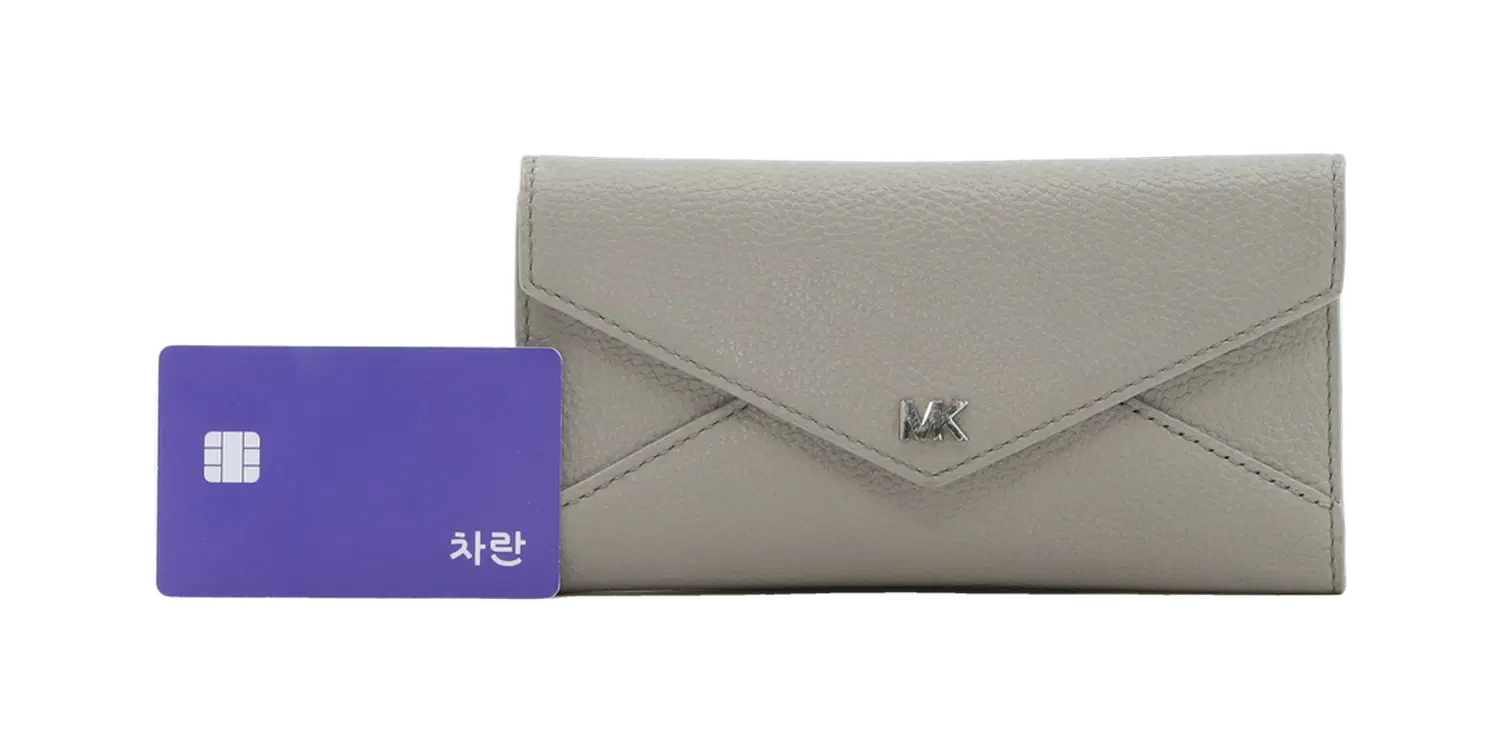 마이클 코어스 장지갑 뒷면 2